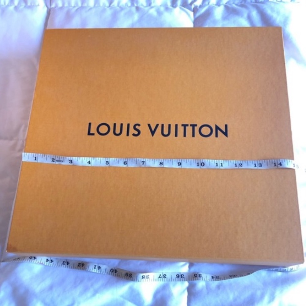 Authentic Louis Vuitton Empty Display Packaging - Picture 13 of 16